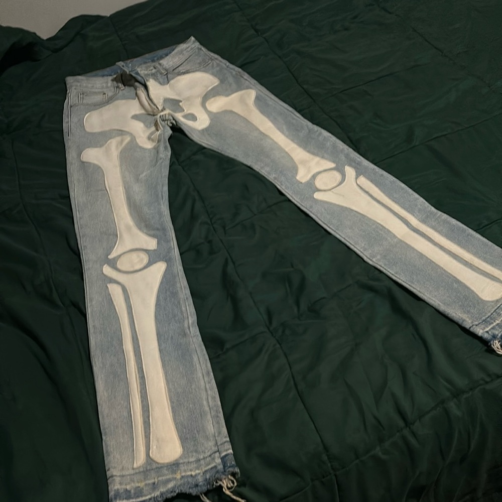 SKELTON JEANS SIZE 29